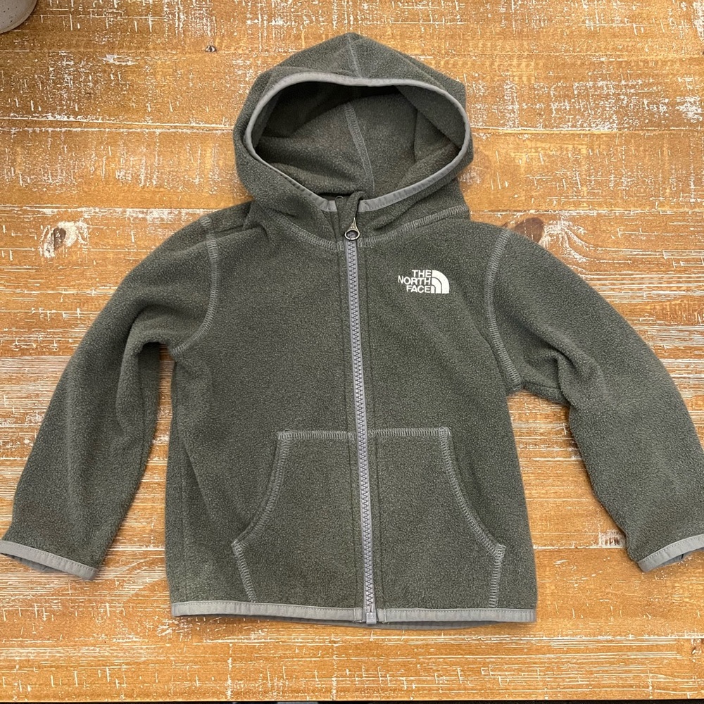 The north face baby / toddler zip up jacket with hood